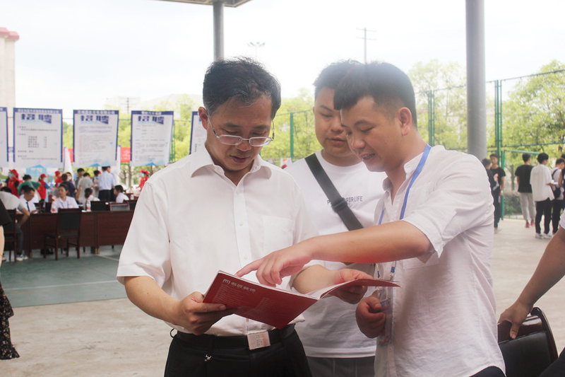 1624244494287031497.jpg IMG_5339.jpg